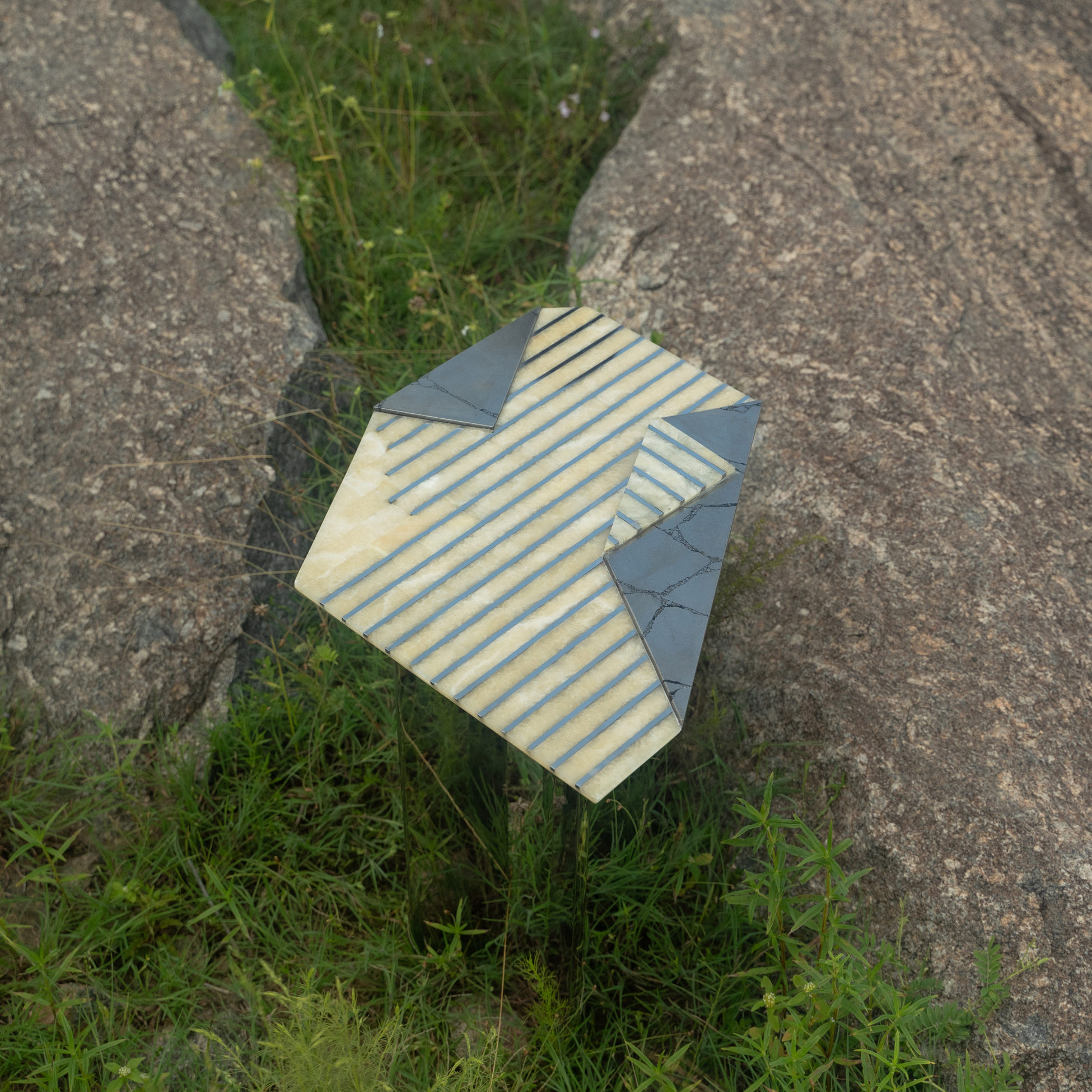 ORI SIDE TABLE - Image 5