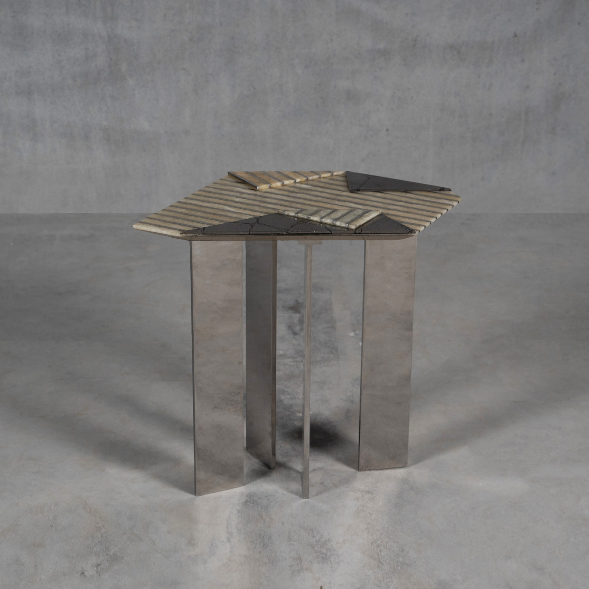 ORI SIDE TABLE