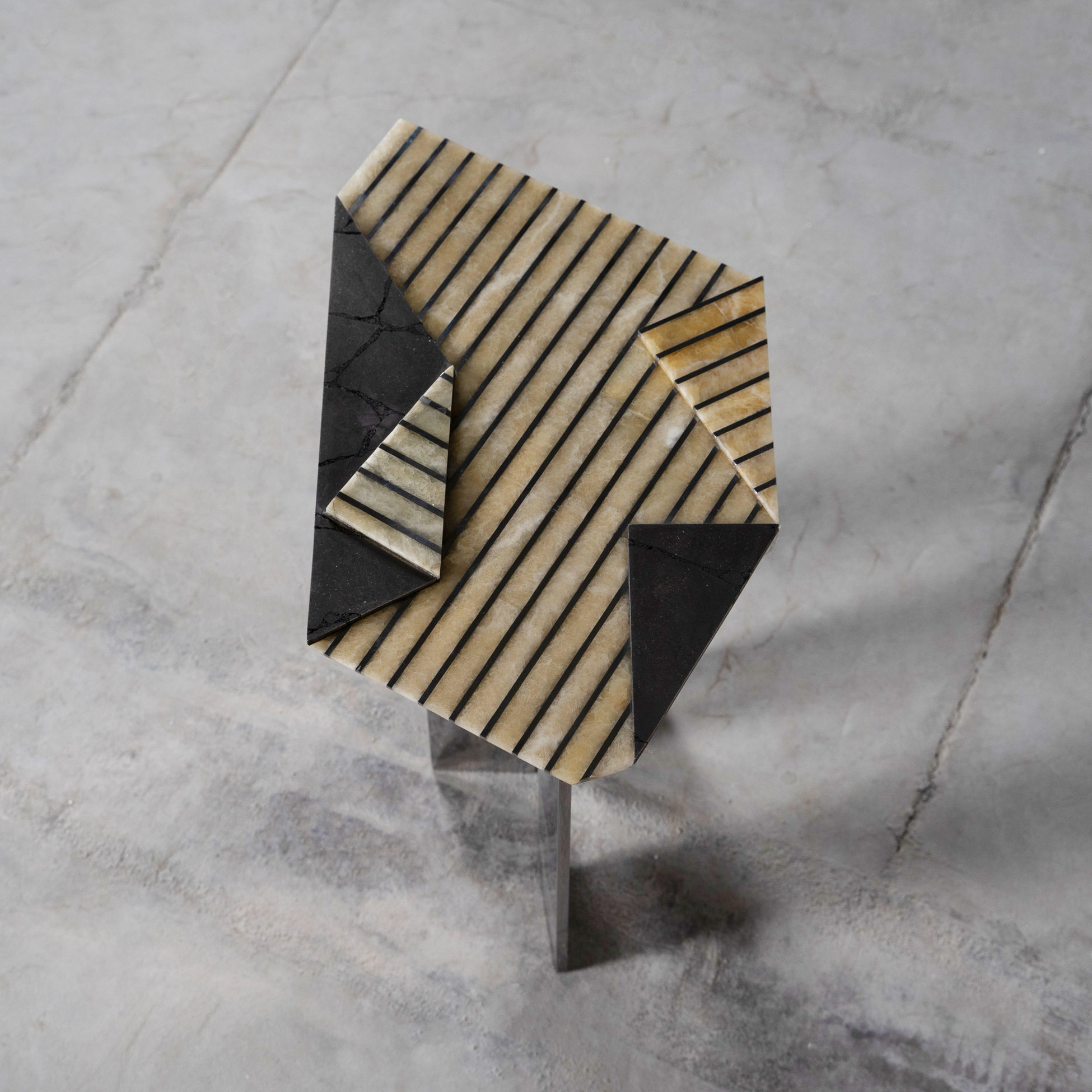 ORI SIDE TABLE - Image 4