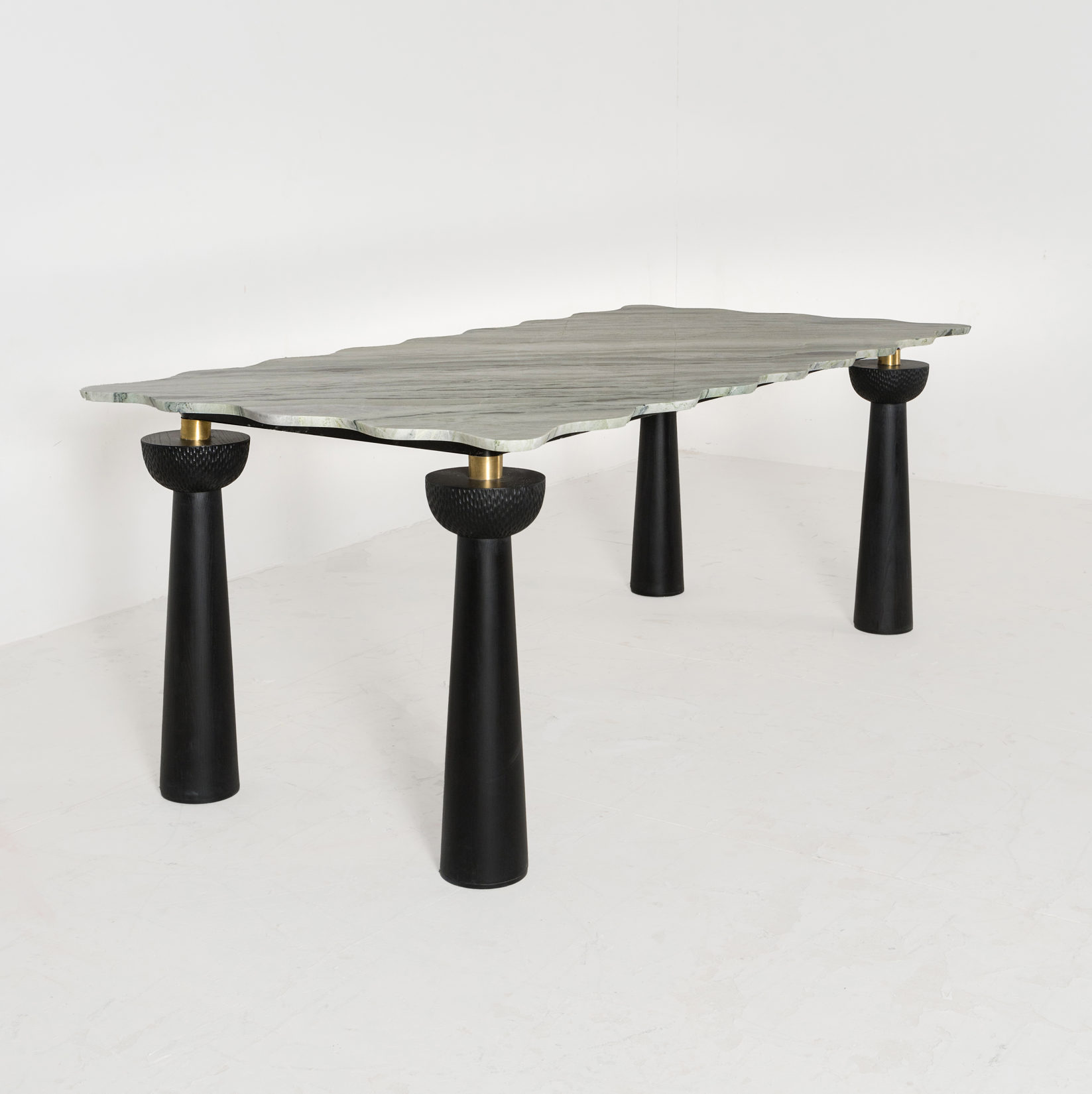 RUBBLE DINING TABLE