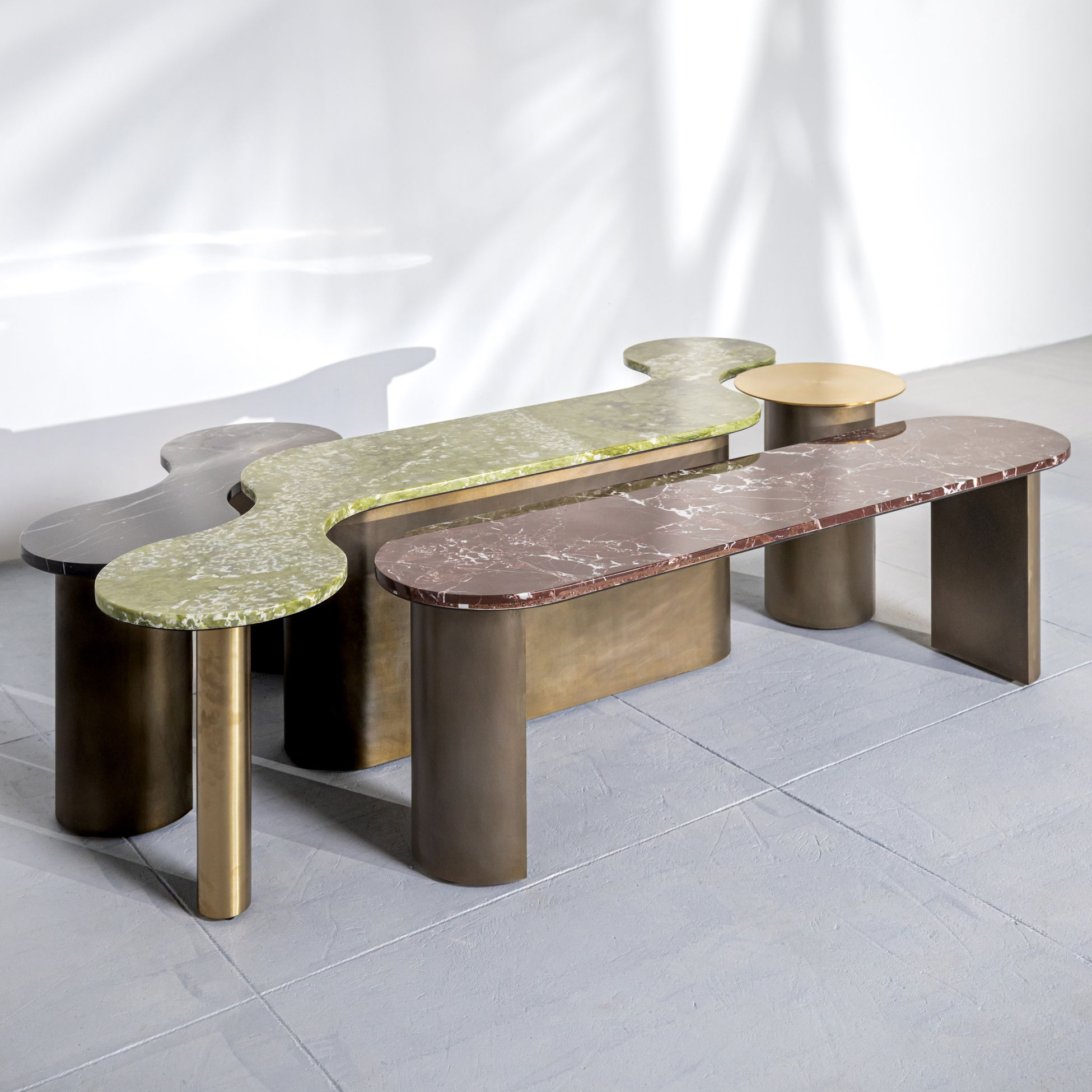 SCARLET JADE COFFEE TABLE - Image 3
