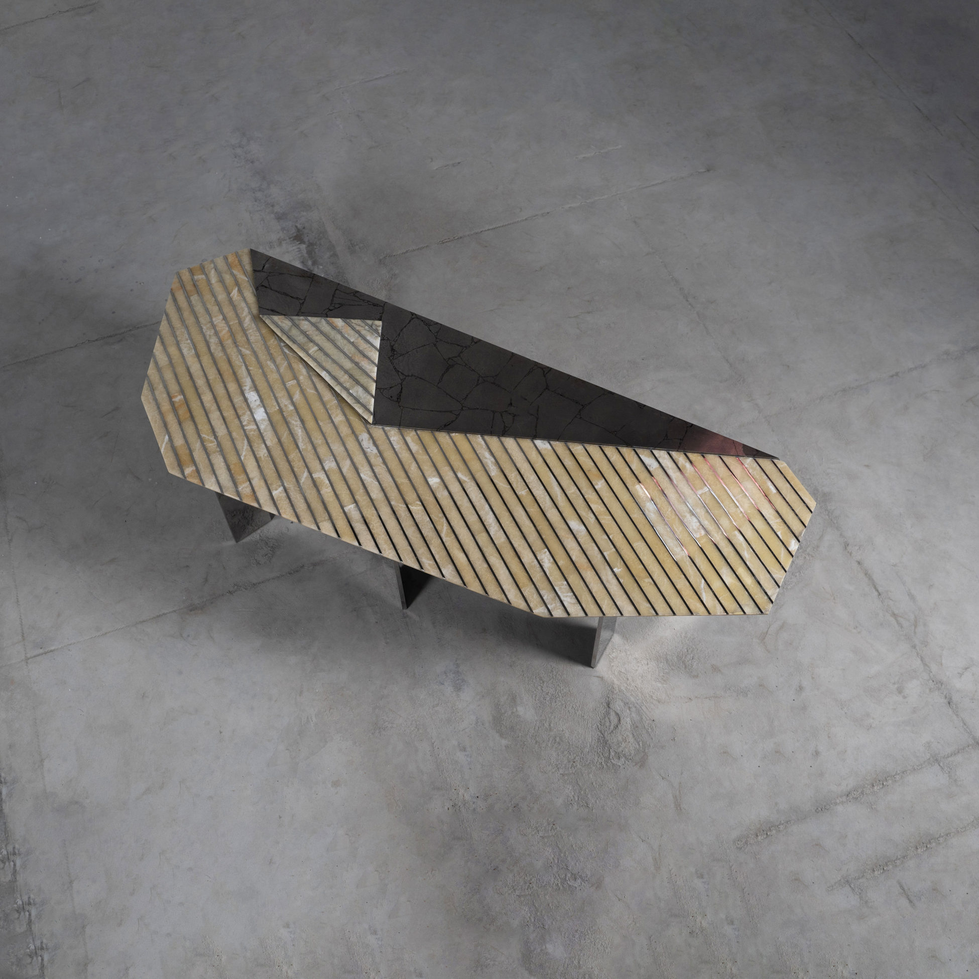 ORI COFFEE TABLE