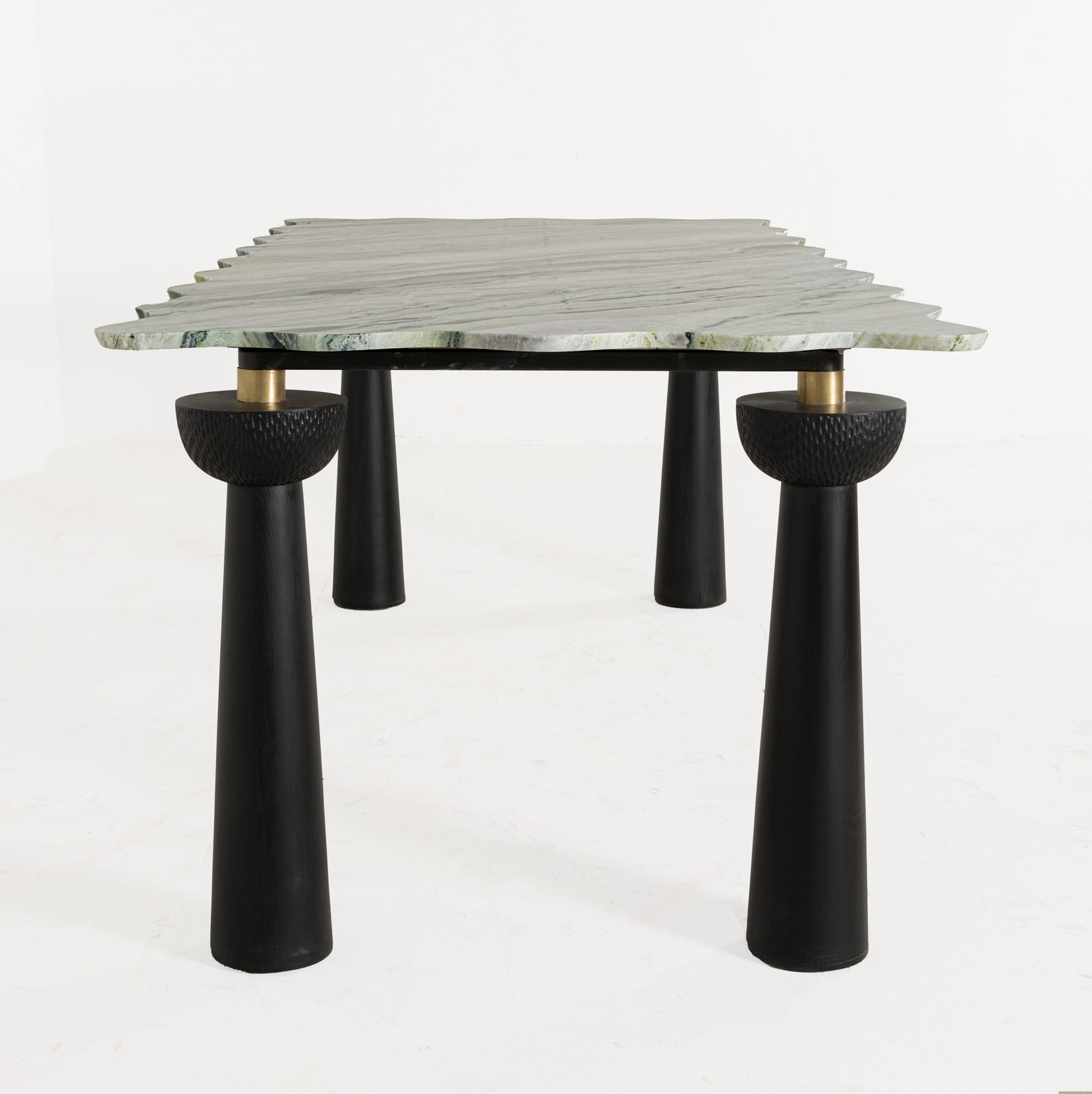 RUBBLE DINING TABLE - Image 3