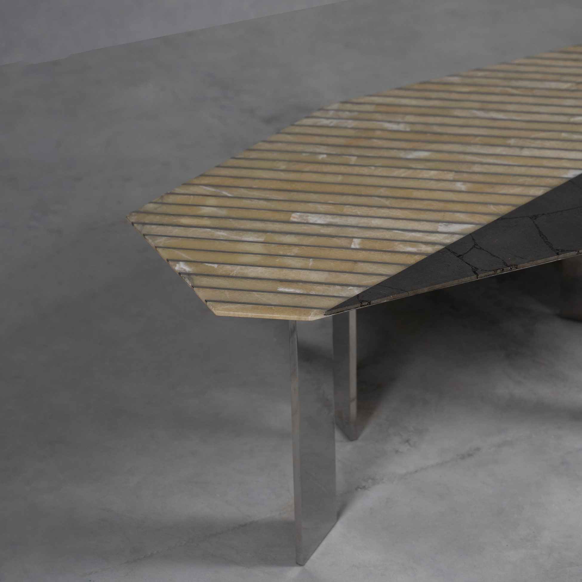 ORI COFFEE TABLE - Image 4