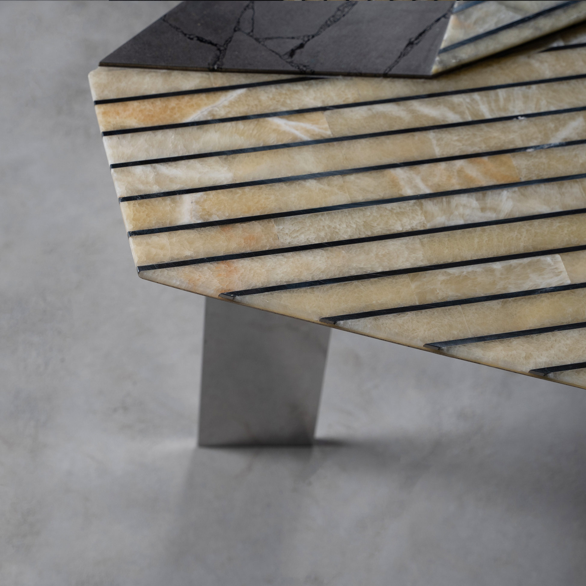 ORI COFFEE TABLE - Image 6