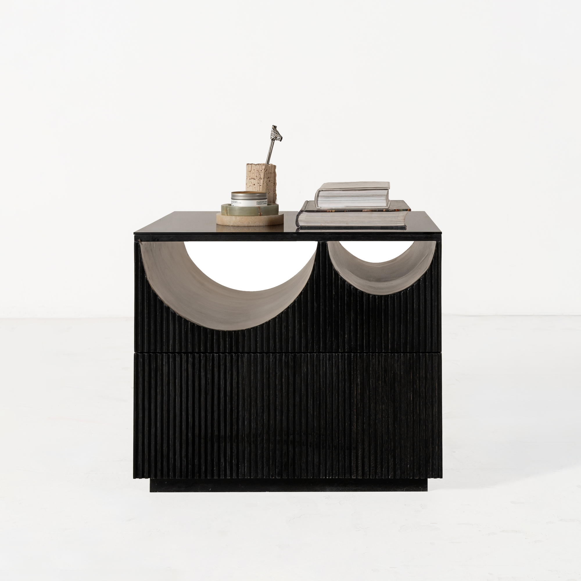 ZENITH BEDSIDE TABLE - Image 2