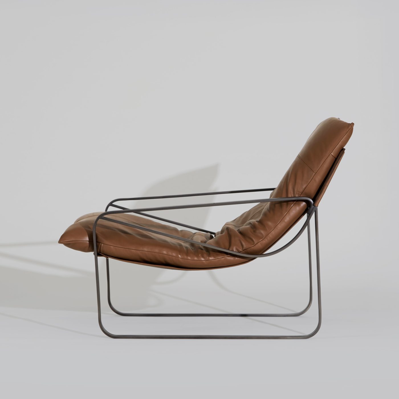 LINEAR LOUNGE CHAIR - GUNMETAL - Image 2