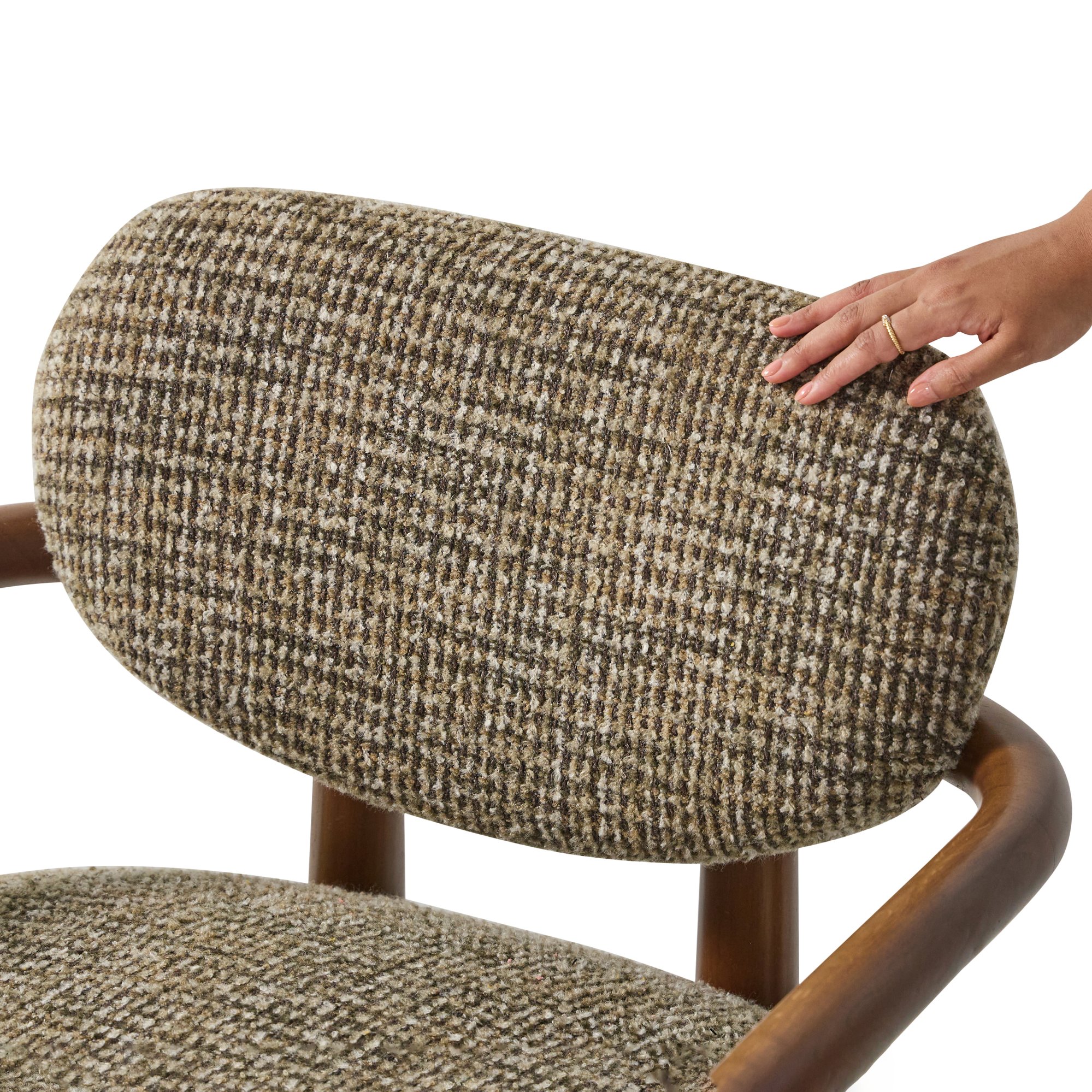 ALMOND ACCENT CHAIR - Image 5